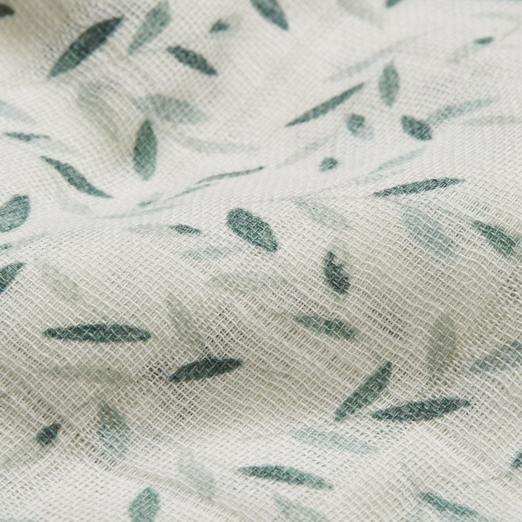 Swaddle, Muslin, Light, Printed - GOTS Green Leaves